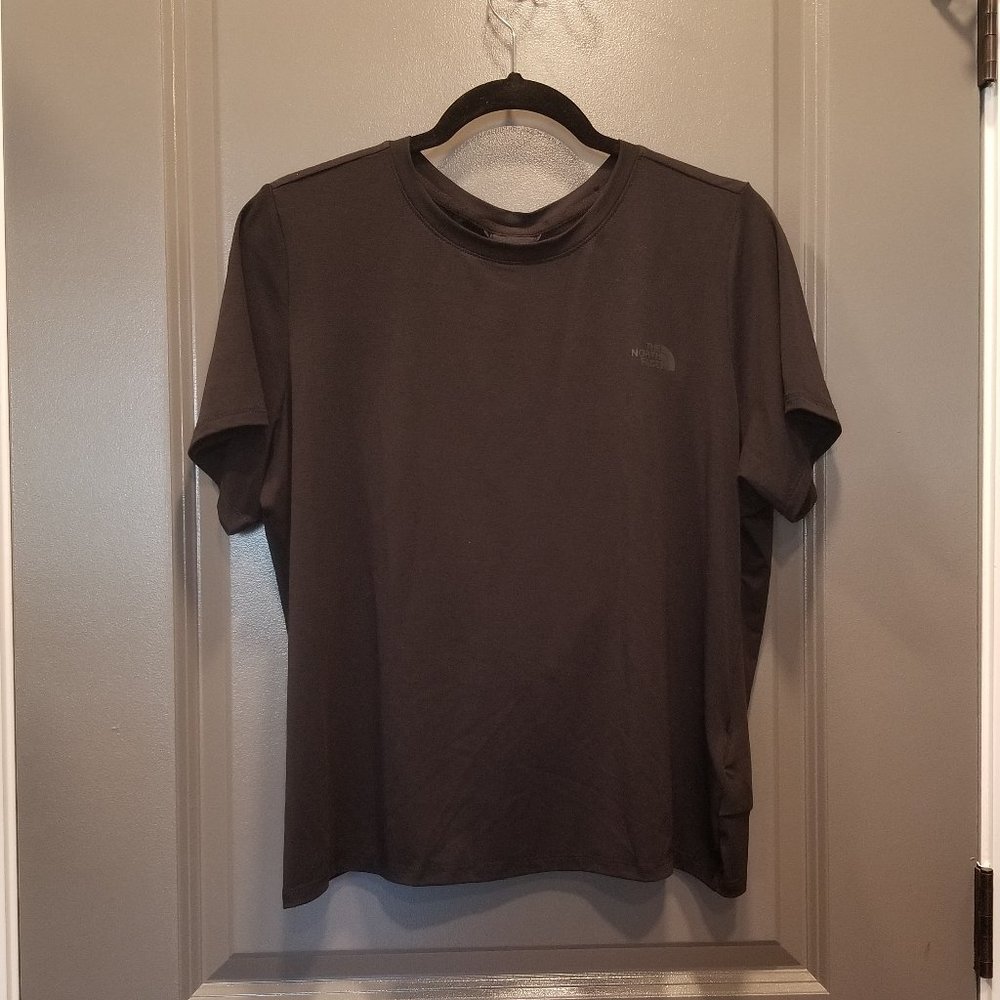 The North Face Twist Back Tee - Size L